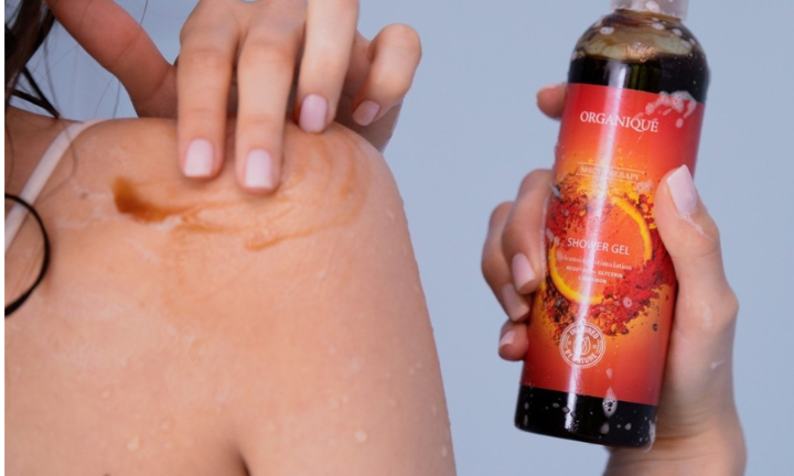 energetyzujący żel pod prysznic spicy