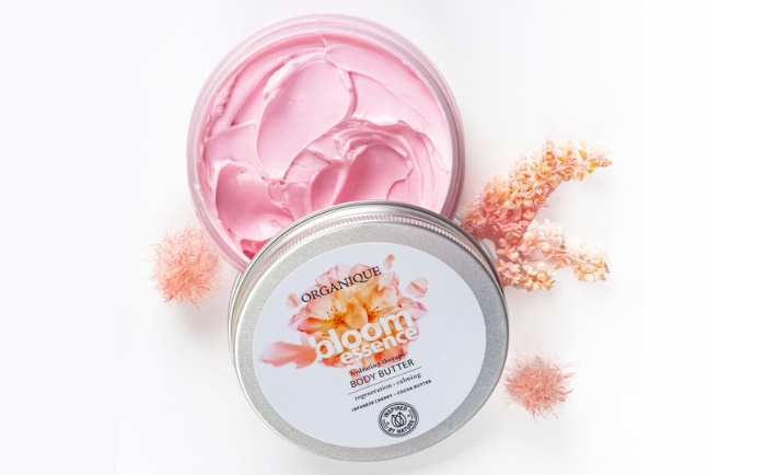 Masło do ciała Bloom Essence - tajny sposób na truskawkowe nogi