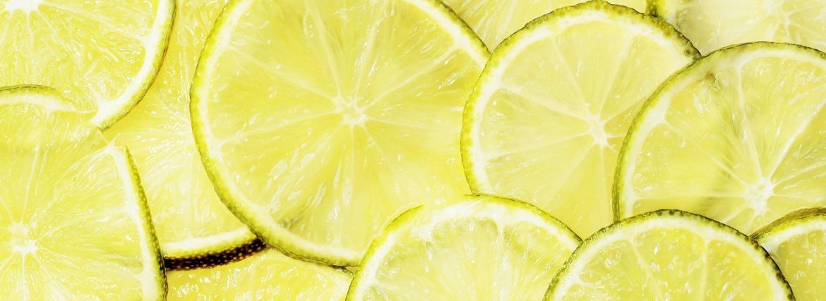 Witamina C: działanie na skórę twarzy i ciała – jak i dlaczego warto ją stosować?